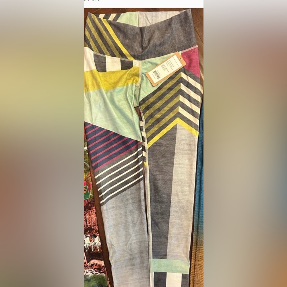 Niyama Sol Colorful Striped Leggings